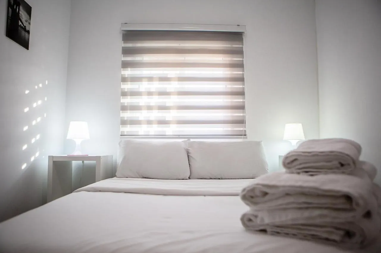 Cosy 2Bed In Madrid Weasy Airport Access Apartment 0*,  Spain